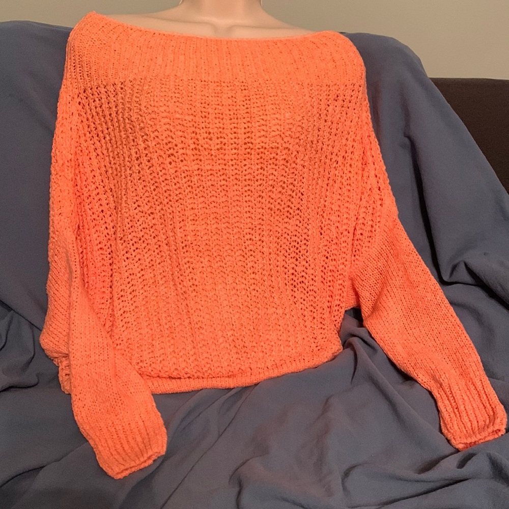 Main strip long sleeve acrylic sweater size small